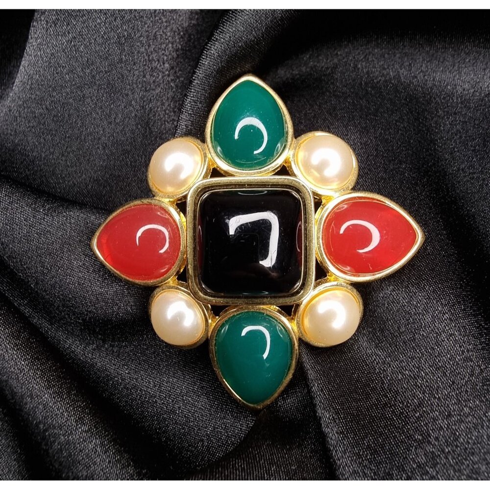 Vintage JOAN RIVERS Maltese Crest Brooch With Black Center Red & Green Cabochons